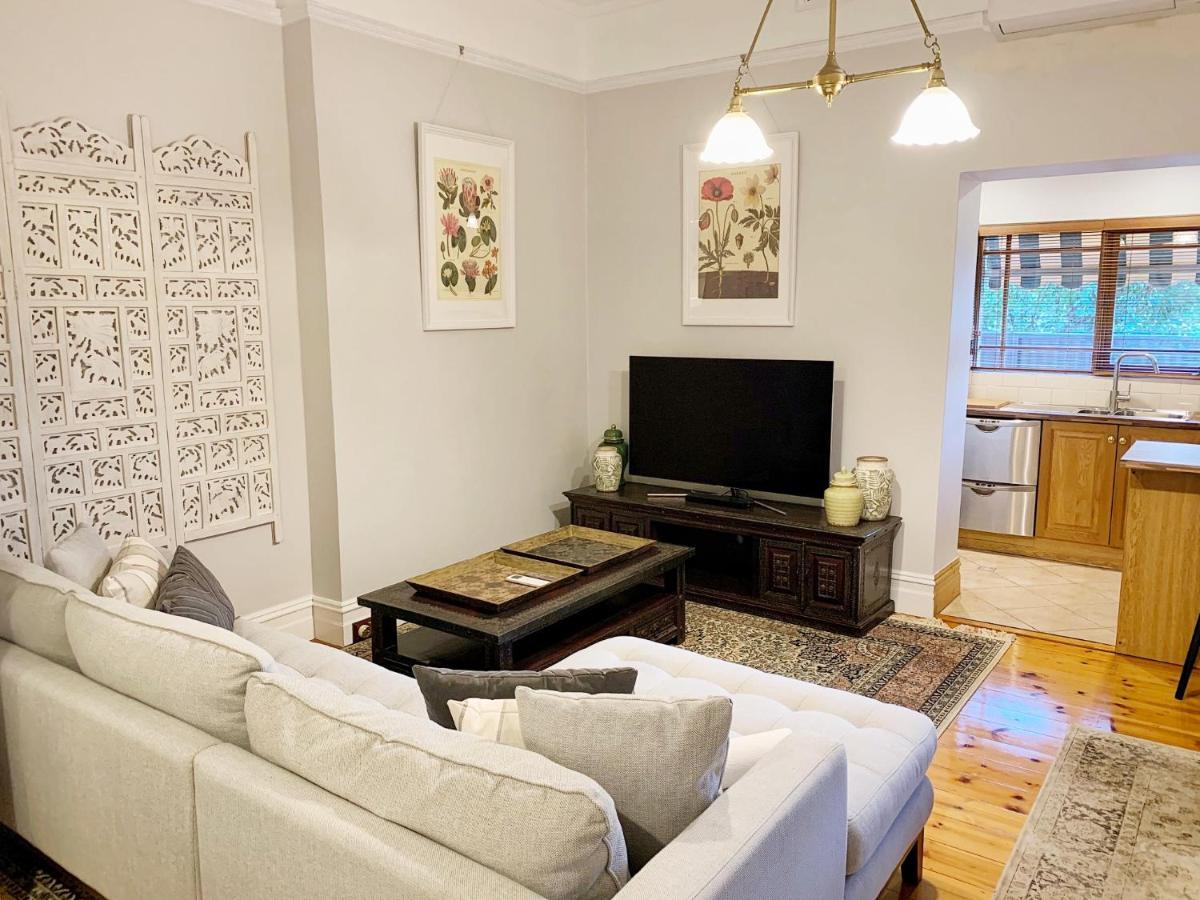 Hollidge House 5 Star Luxury Apartment