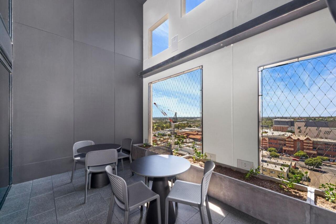 Apartment Scape *