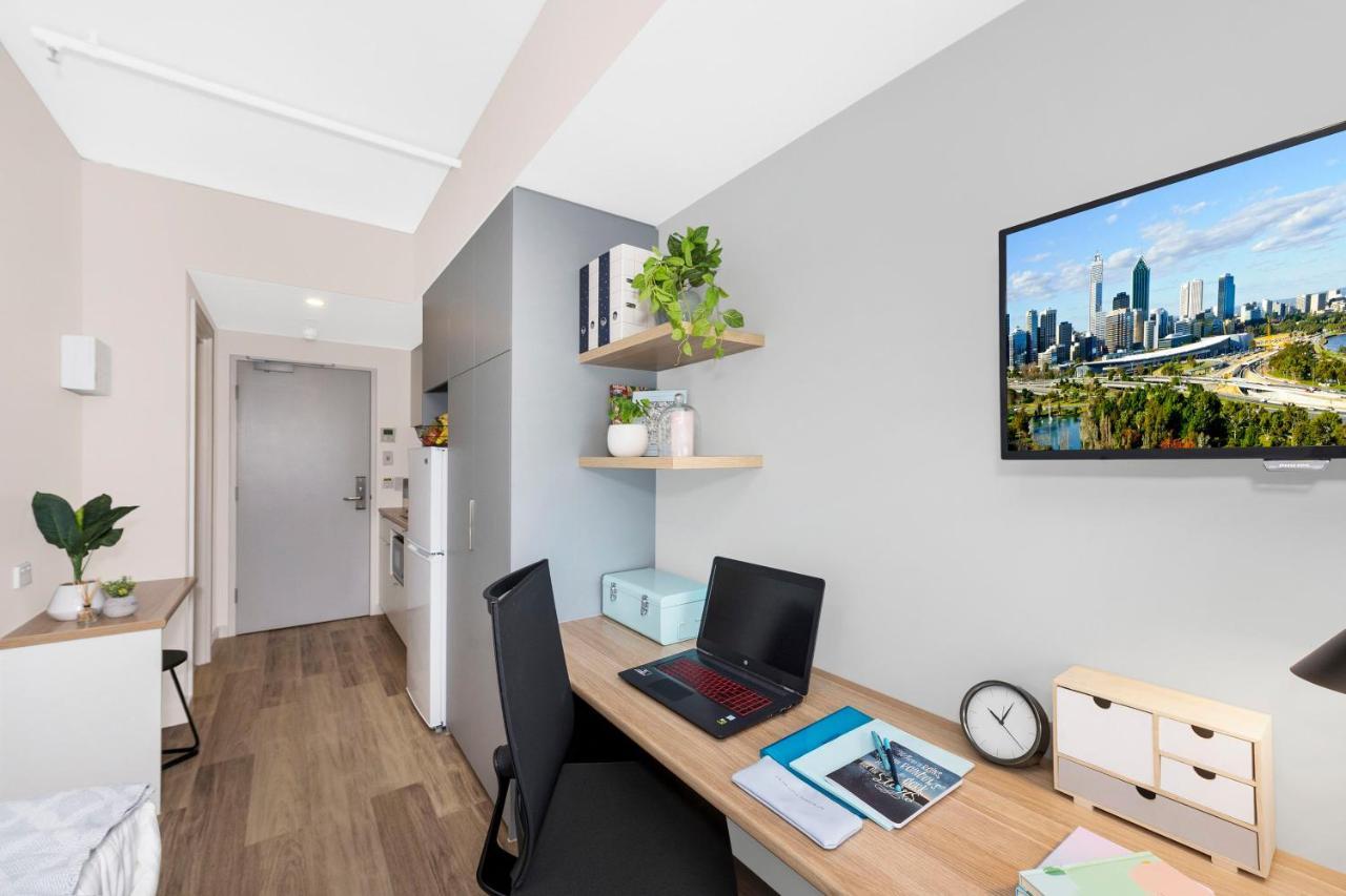 Scape Apartment *
