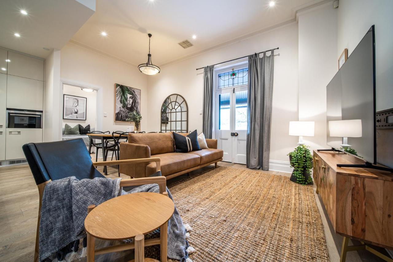 Archer St Heart Of North Balcony 65tv *