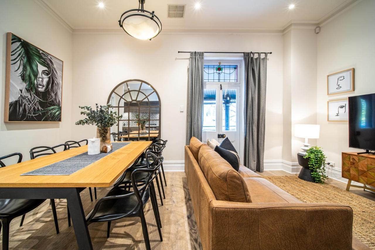 Archer St Heart Of North Balcony 65tv Adelaide