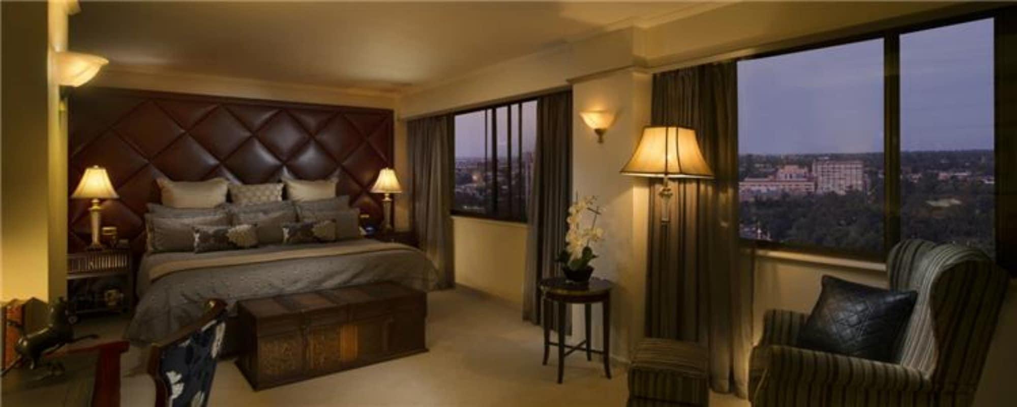 Hotel Stamford Plaza 5*