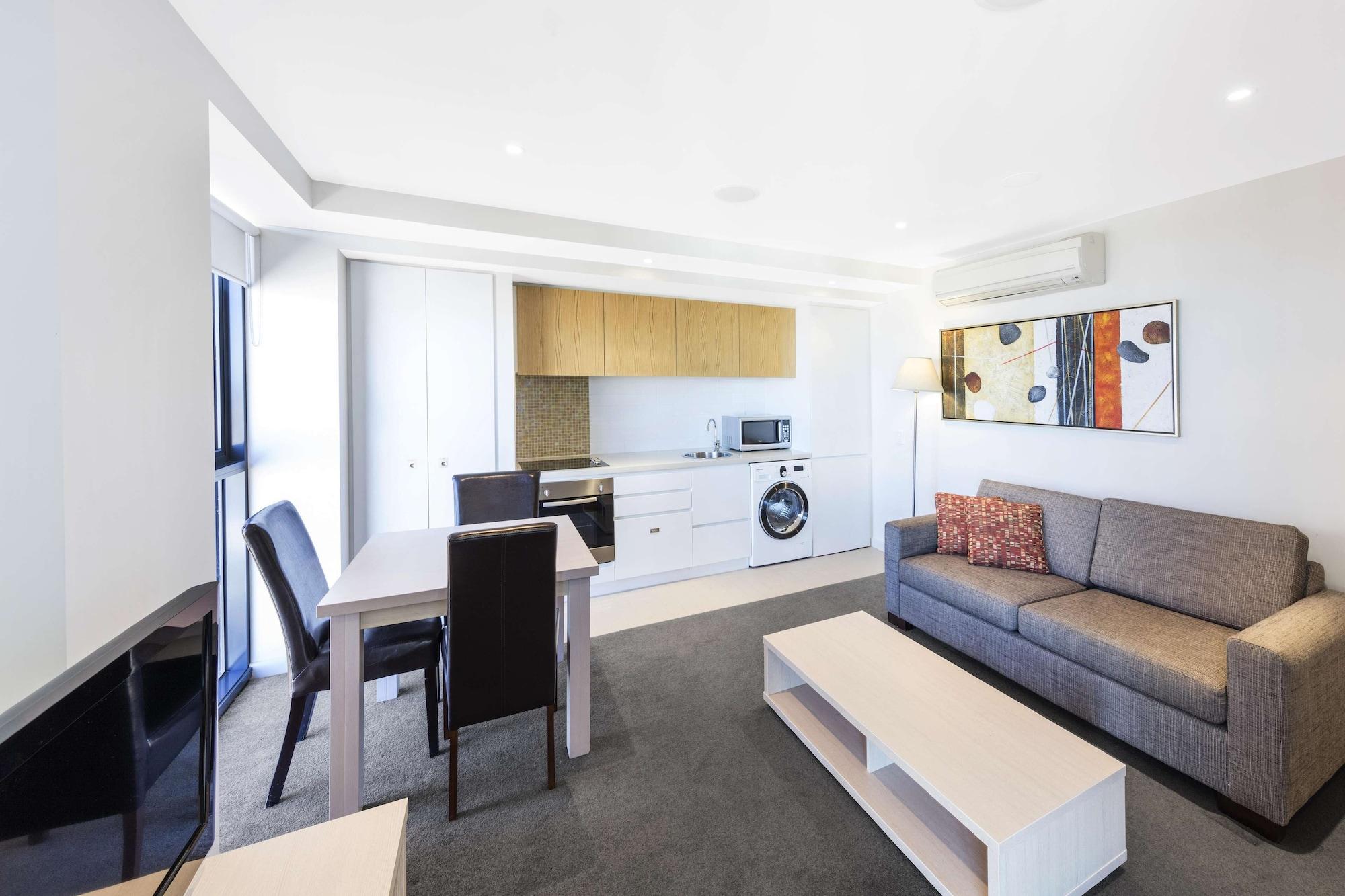Aparthotel Istay Precinct