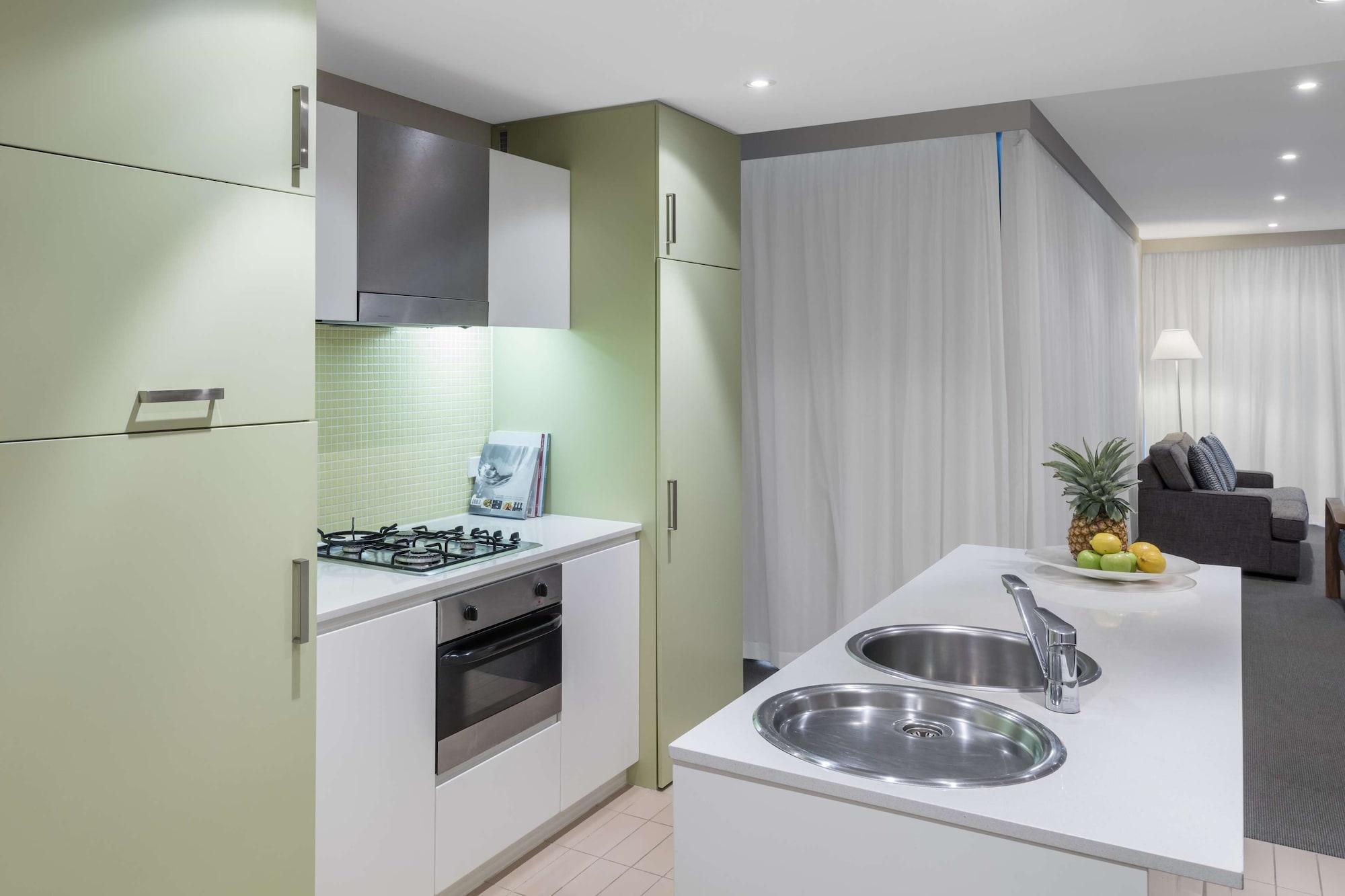 Oaks Glenelg Liberty Aparthotel Adelaide