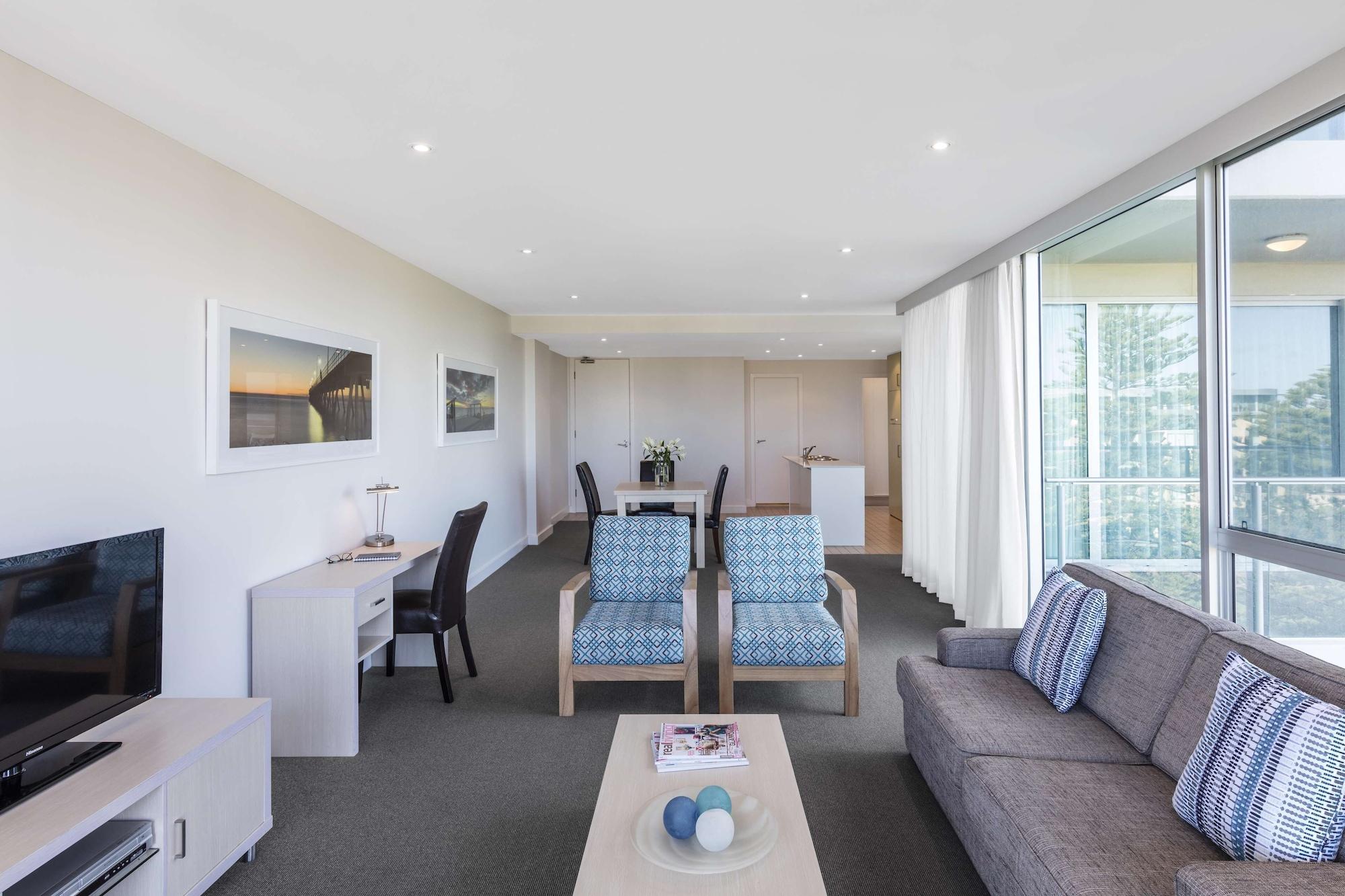 Oaks Glenelg Liberty Aparthotel 4*