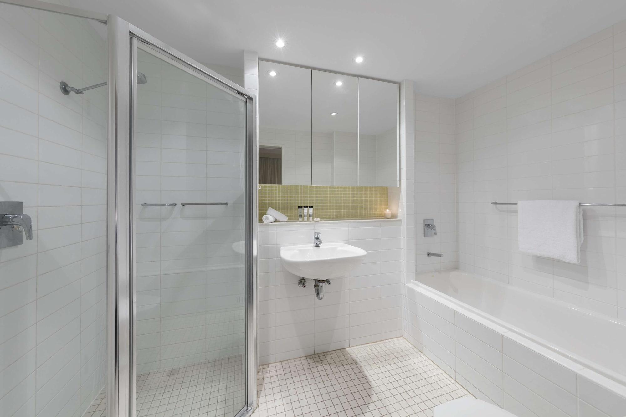 Oaks Glenelg Liberty Aparthotel