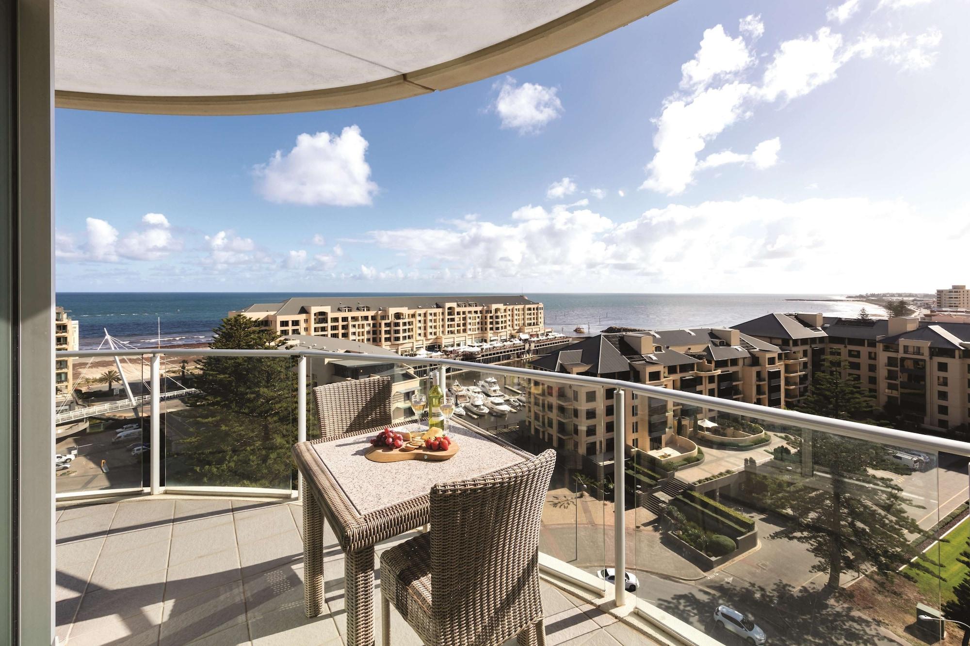 Oaks Glenelg Liberty Aparthotel