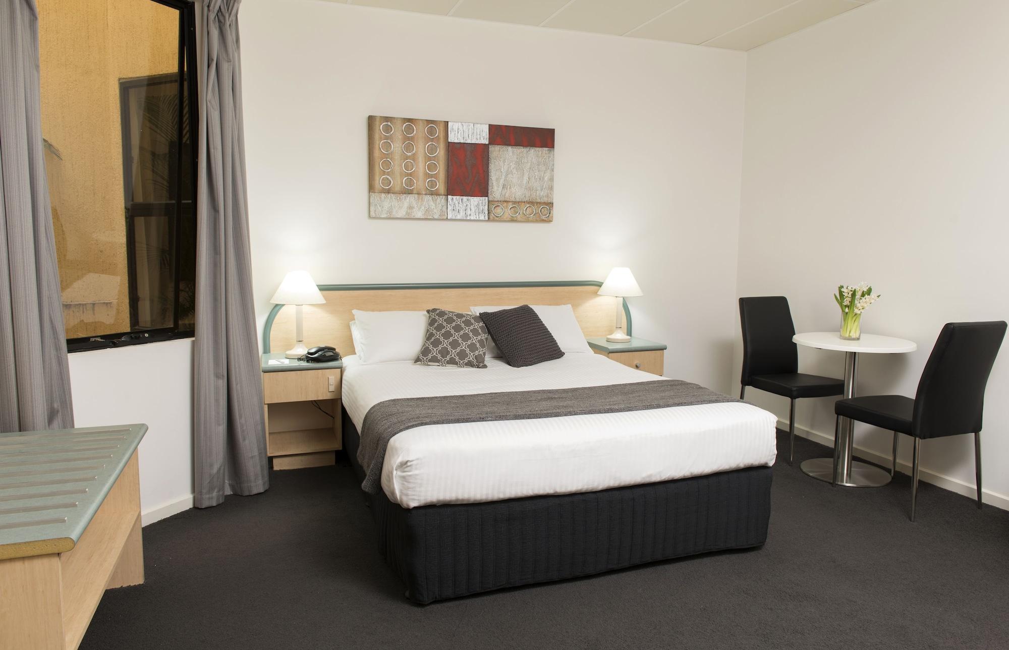 Riviera Hotel 4*