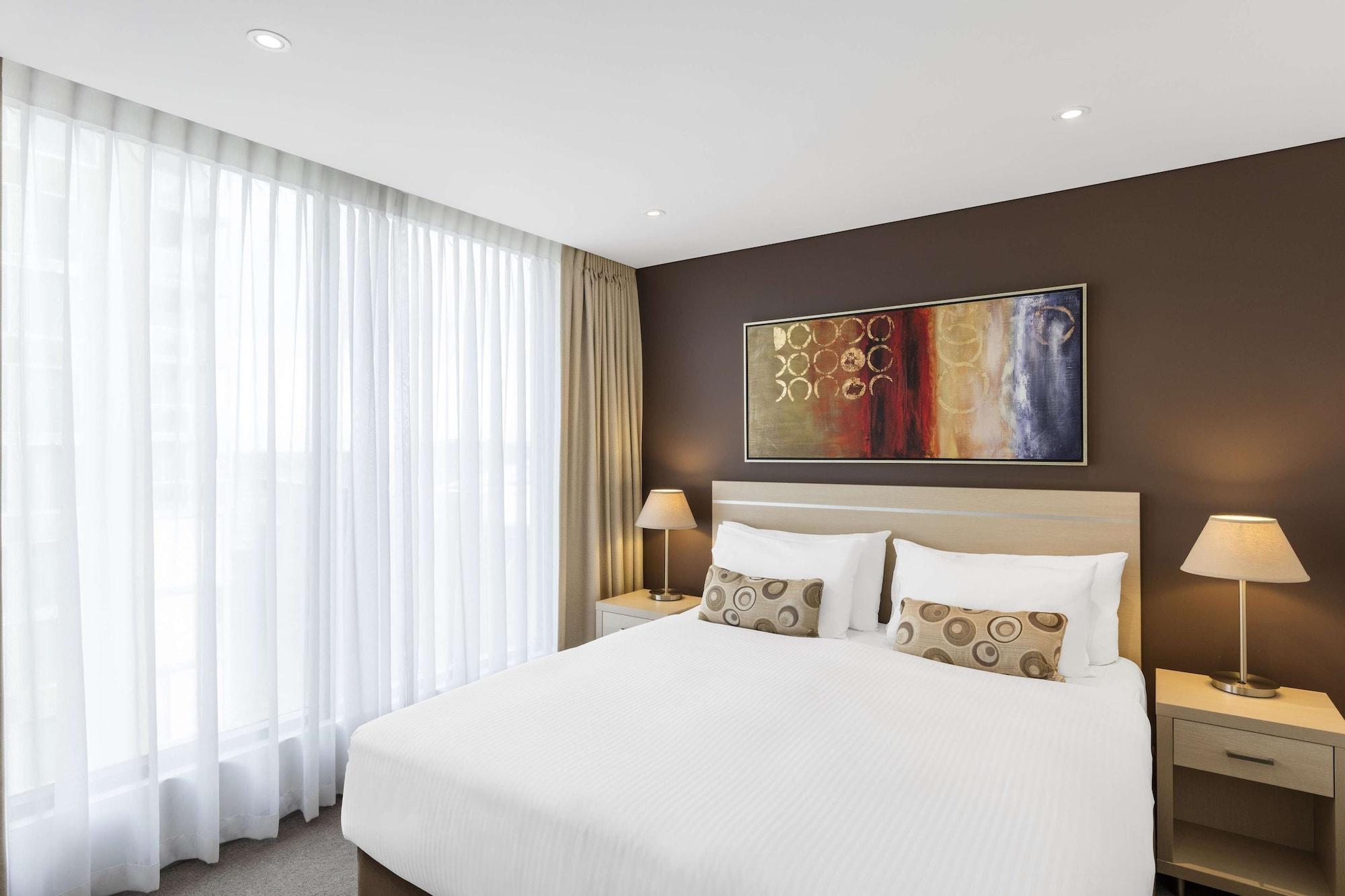 Oaks Horizons Aparthotel Adelaide