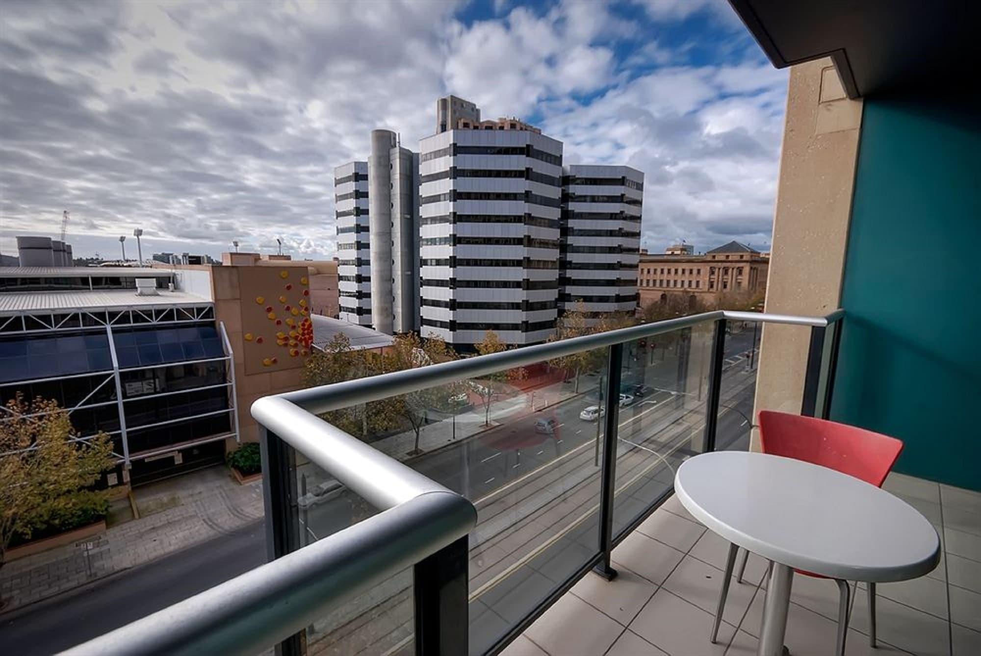 Aparthotel La Loft North Terrace 4*