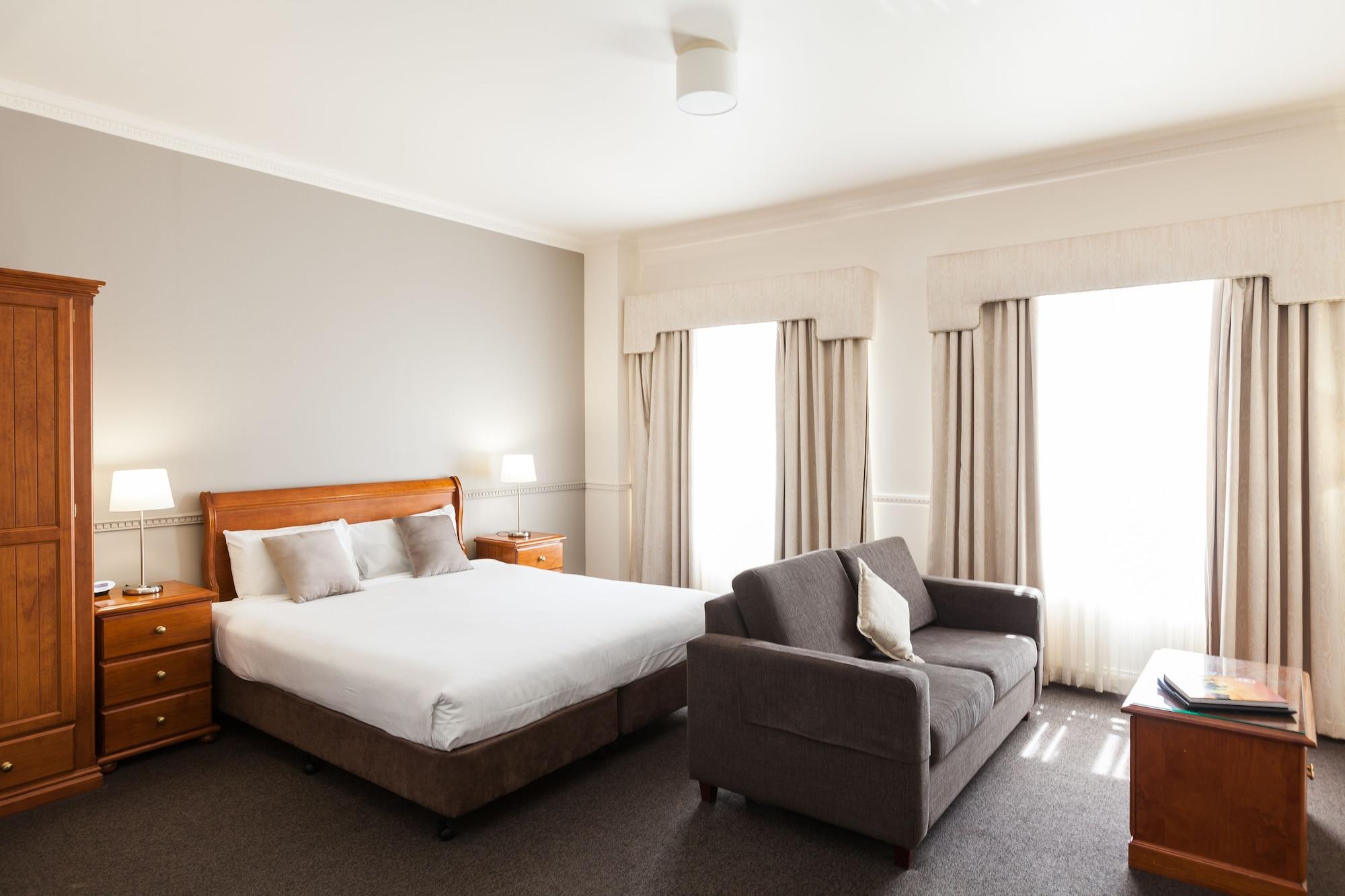 Majestic Tynte Street Aparthotel 4*