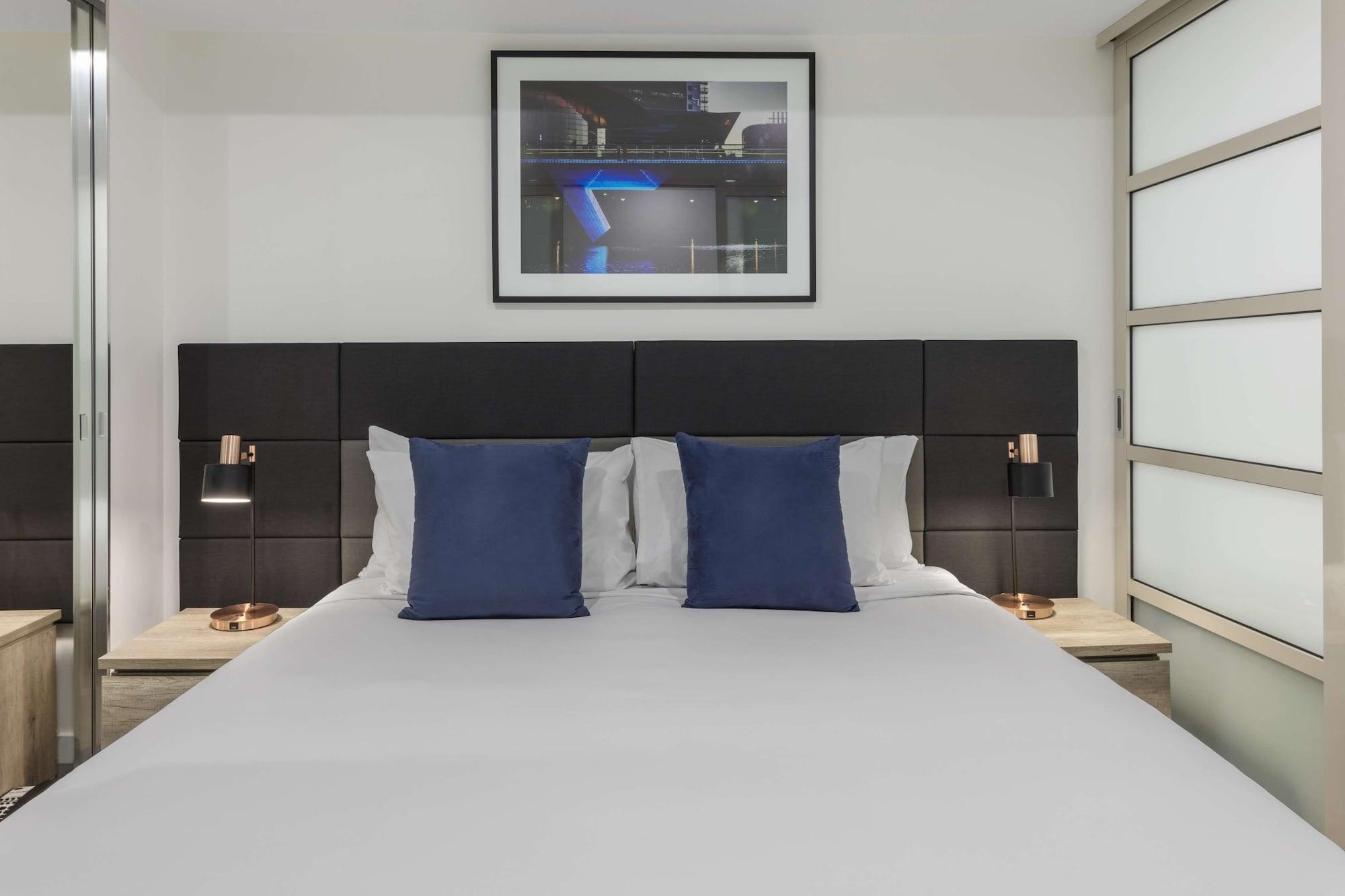 Oaks Embassy Aparthotel 4*
