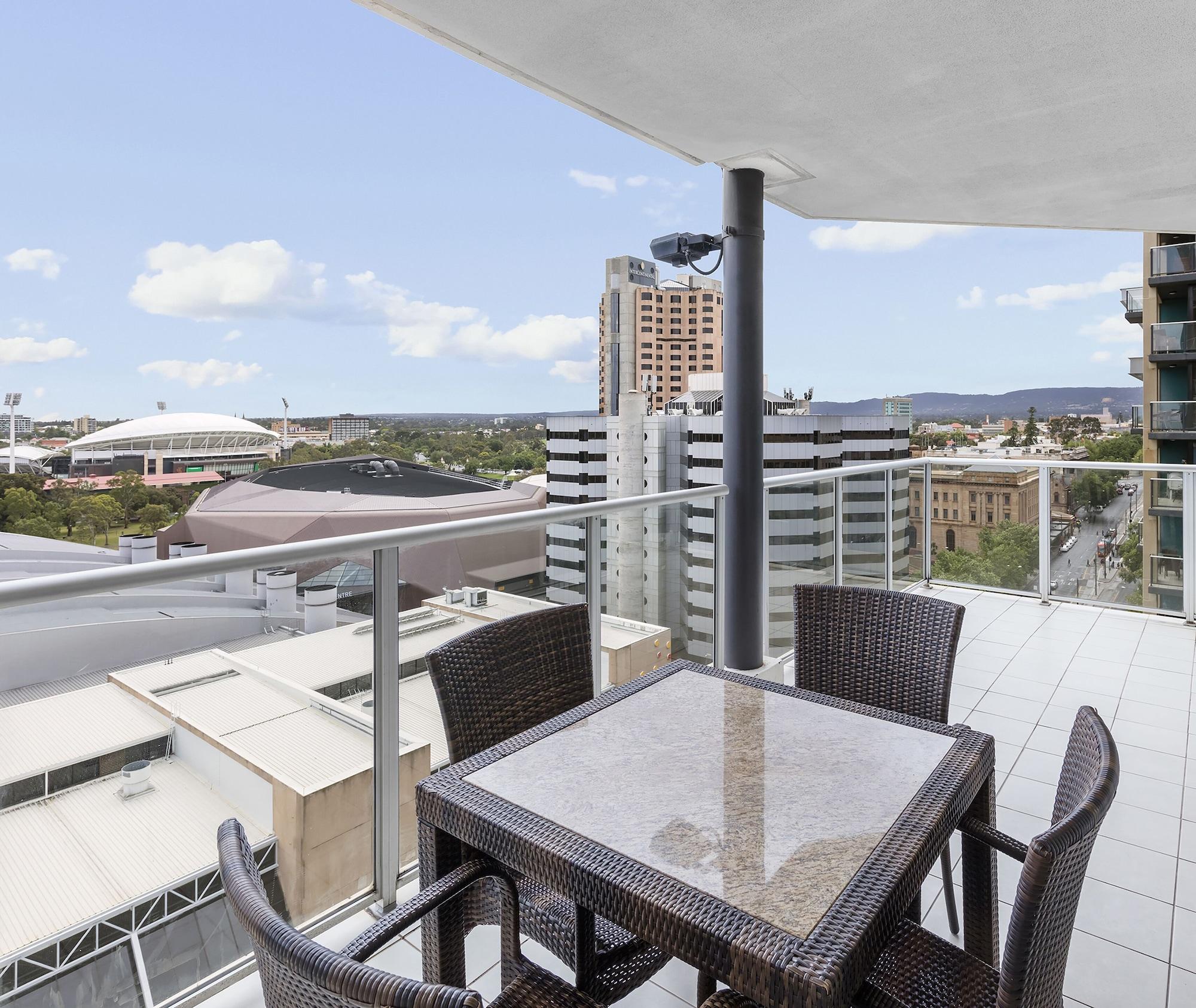 Oaks Embassy 4* Adelaide
