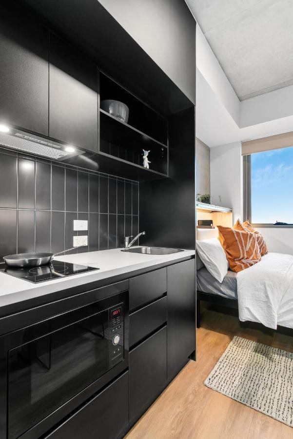 Comfy At Switch Living In The Centre Of * Adelaide