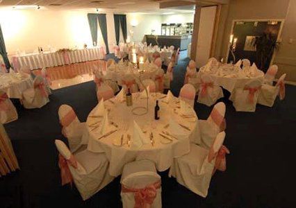 Hotel Riviera Adelaide