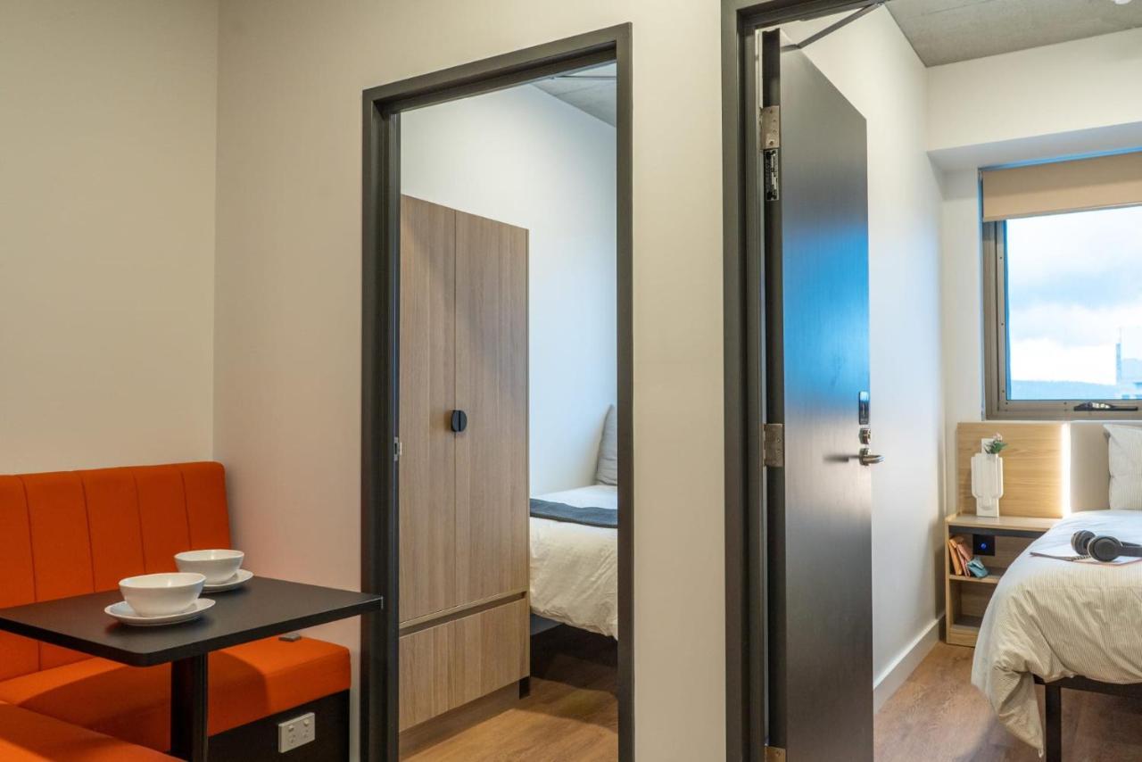 Comfy At Switch Living In The Centre Of Apartment Adelaide