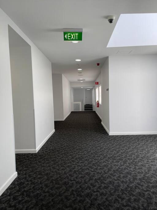 435/247 Gouger St. Ex In The * Adelaide
