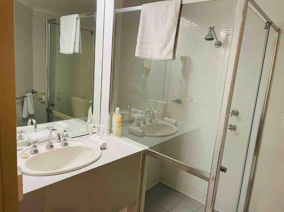 438/247 Entire 1br Exhotel In The Heart Of
