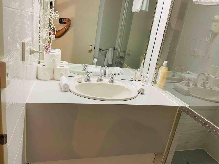 438/247 Entire 1br Exhotel In The Heart Of *