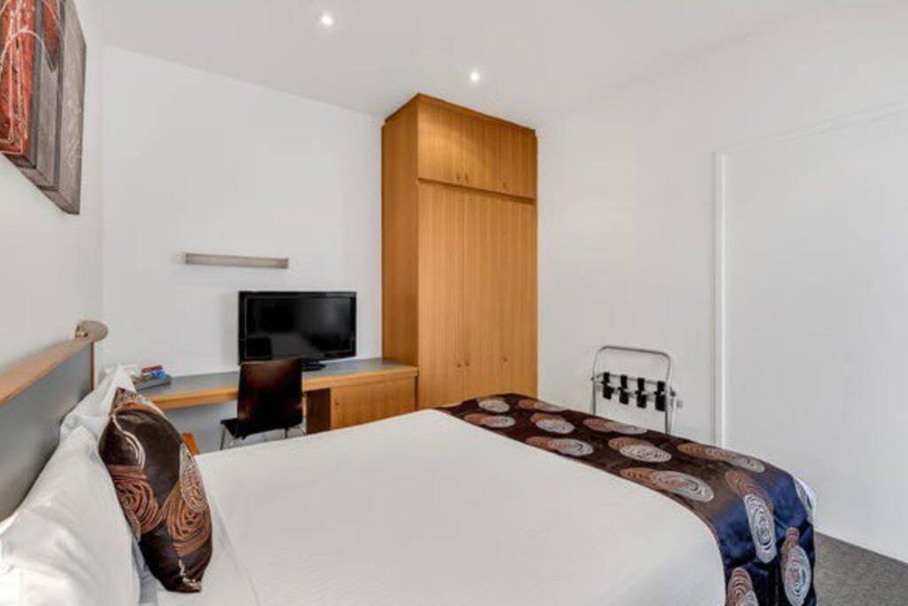 Apartment 431/247 Gouger St Ex In