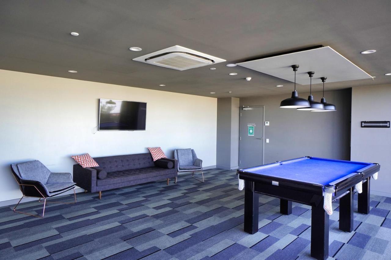 Modern 2 Bedroom - Cbd *