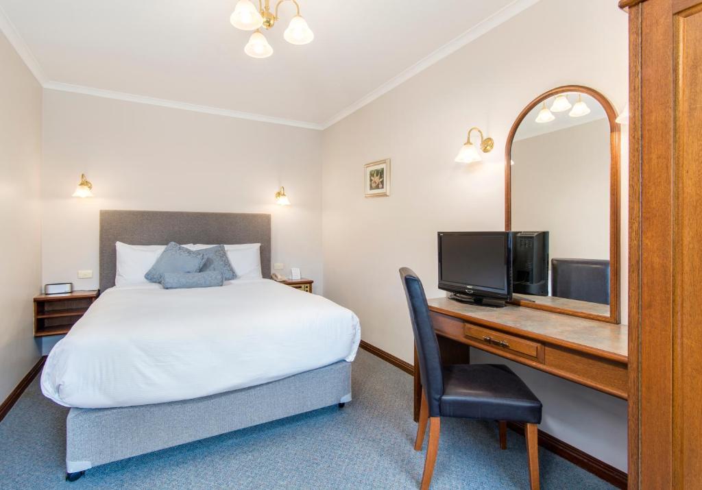 Adelaide Inn 4*