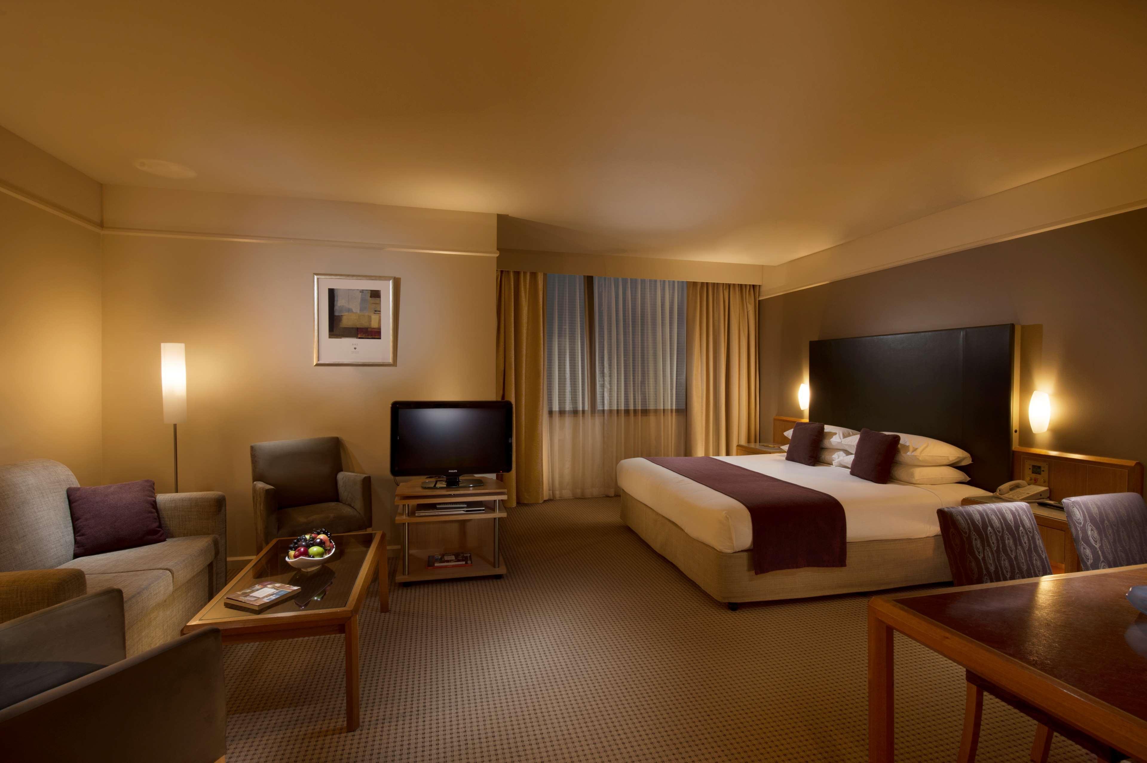 Stamford Plaza 5*