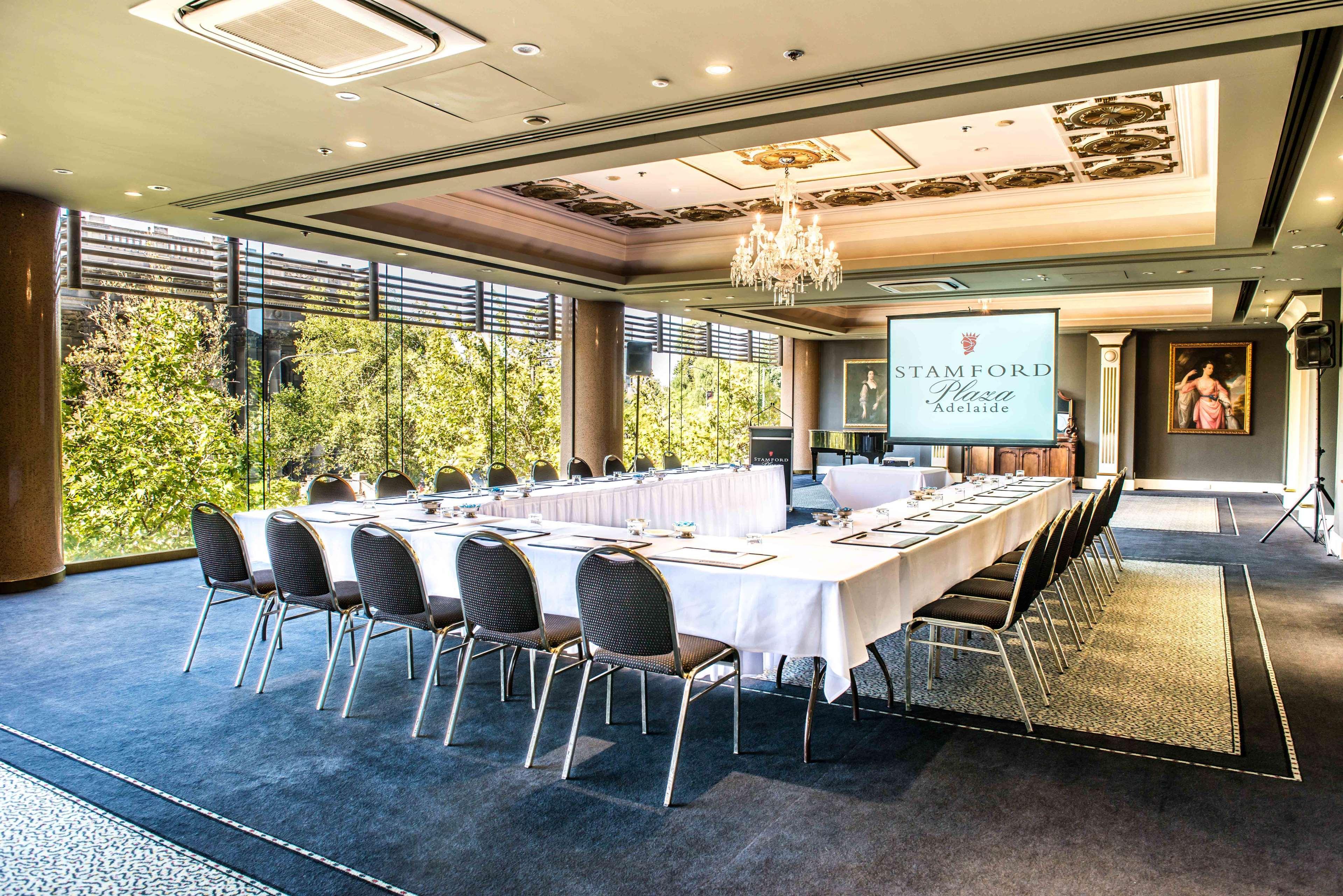 Stamford Plaza 5* Adelaide