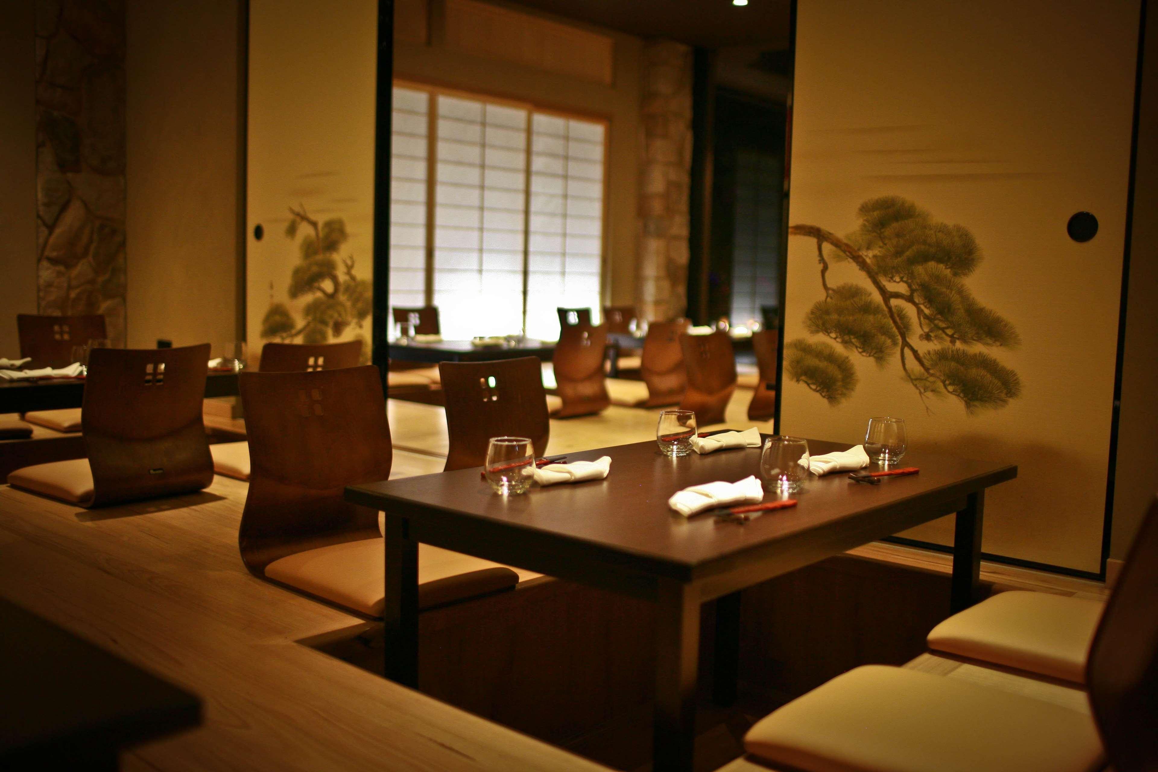 Stamford Plaza Hotel 5*