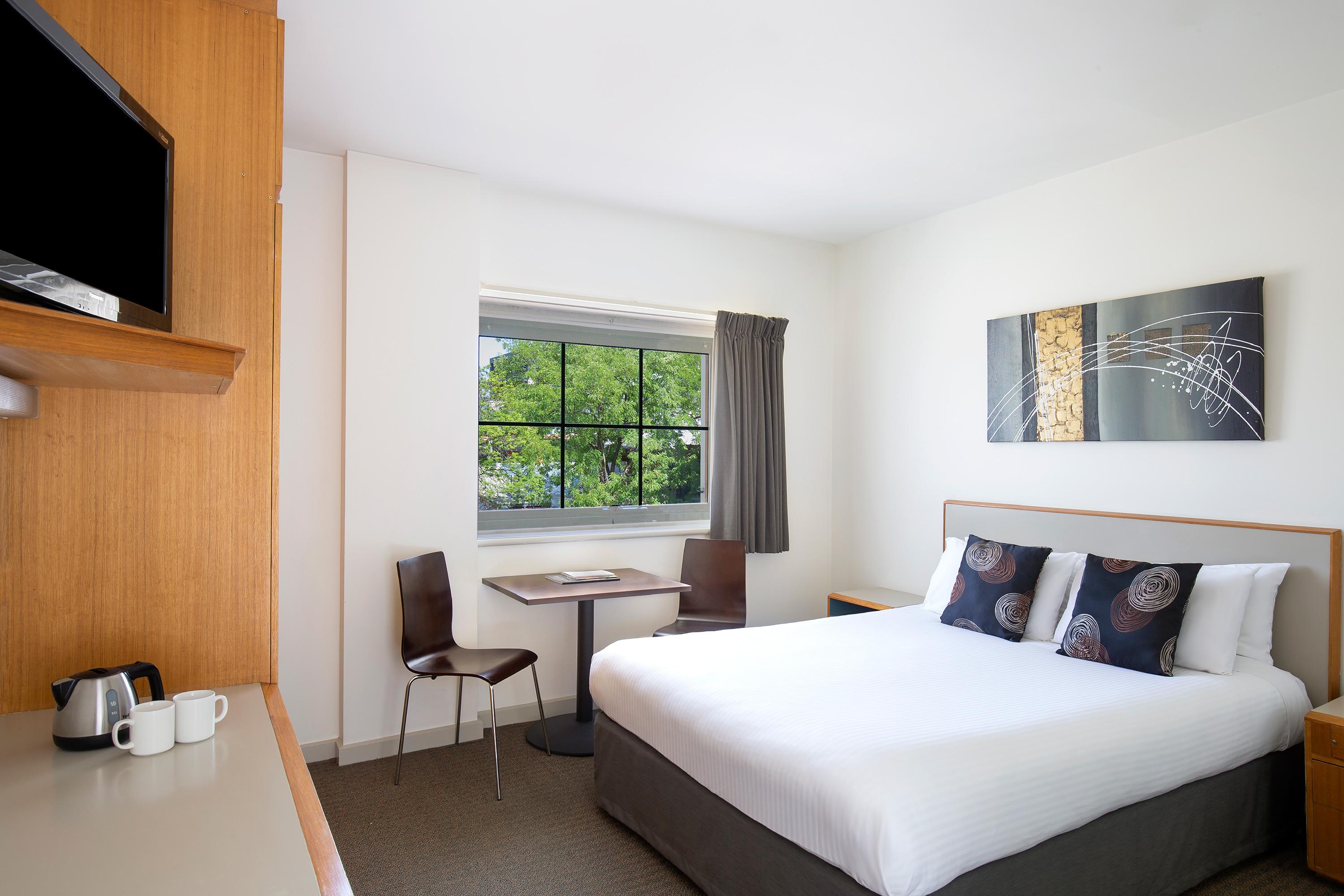 Breakfree Directors Aparthotel Adelaide