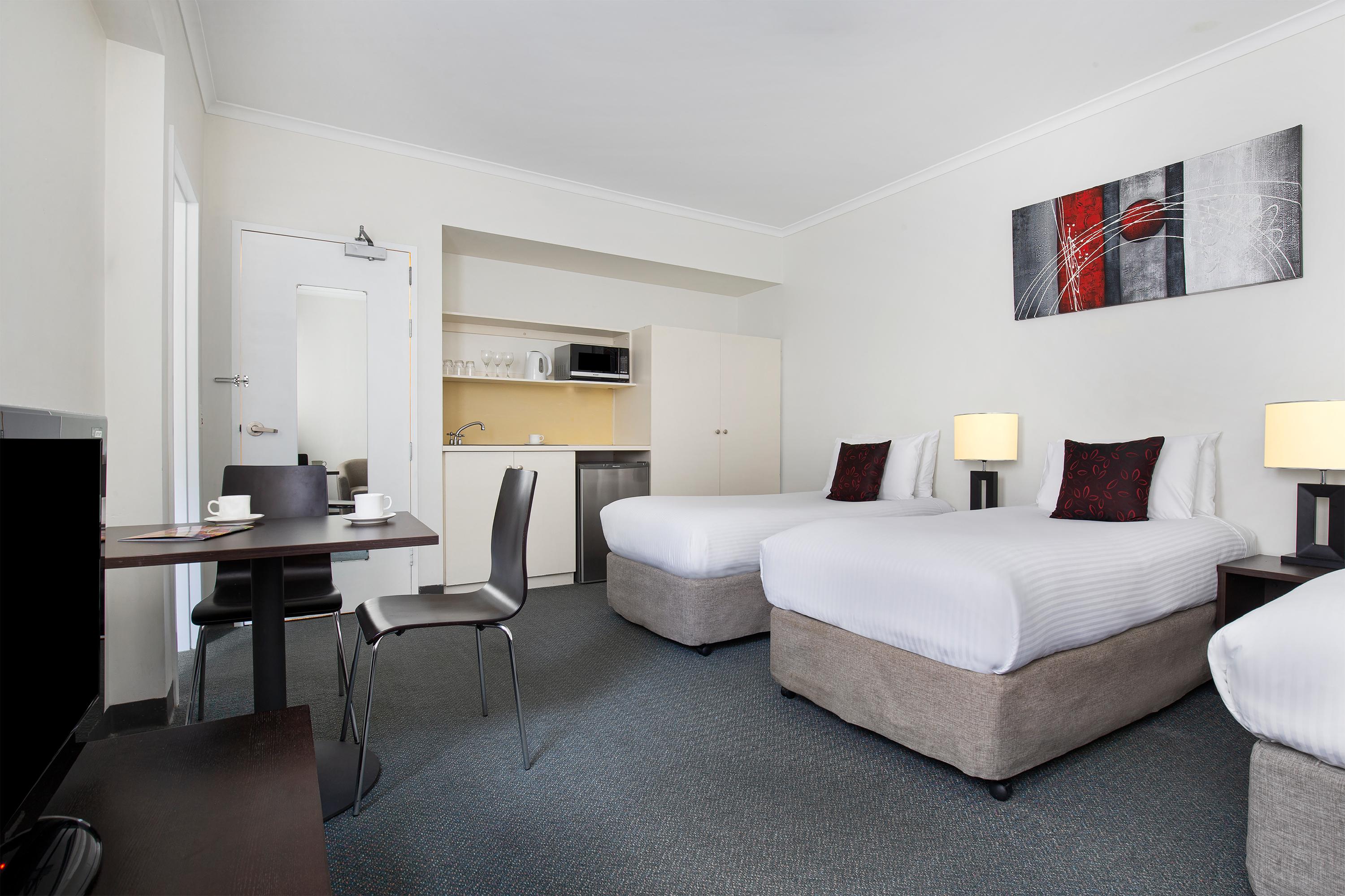 Breakfree Directors Aparthotel