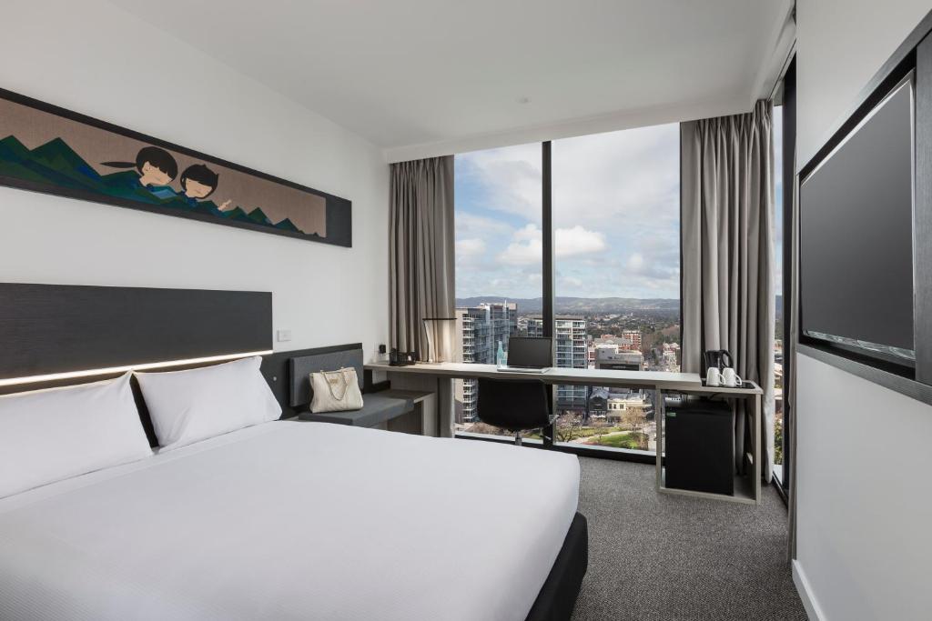 Ibis Hotel 4*