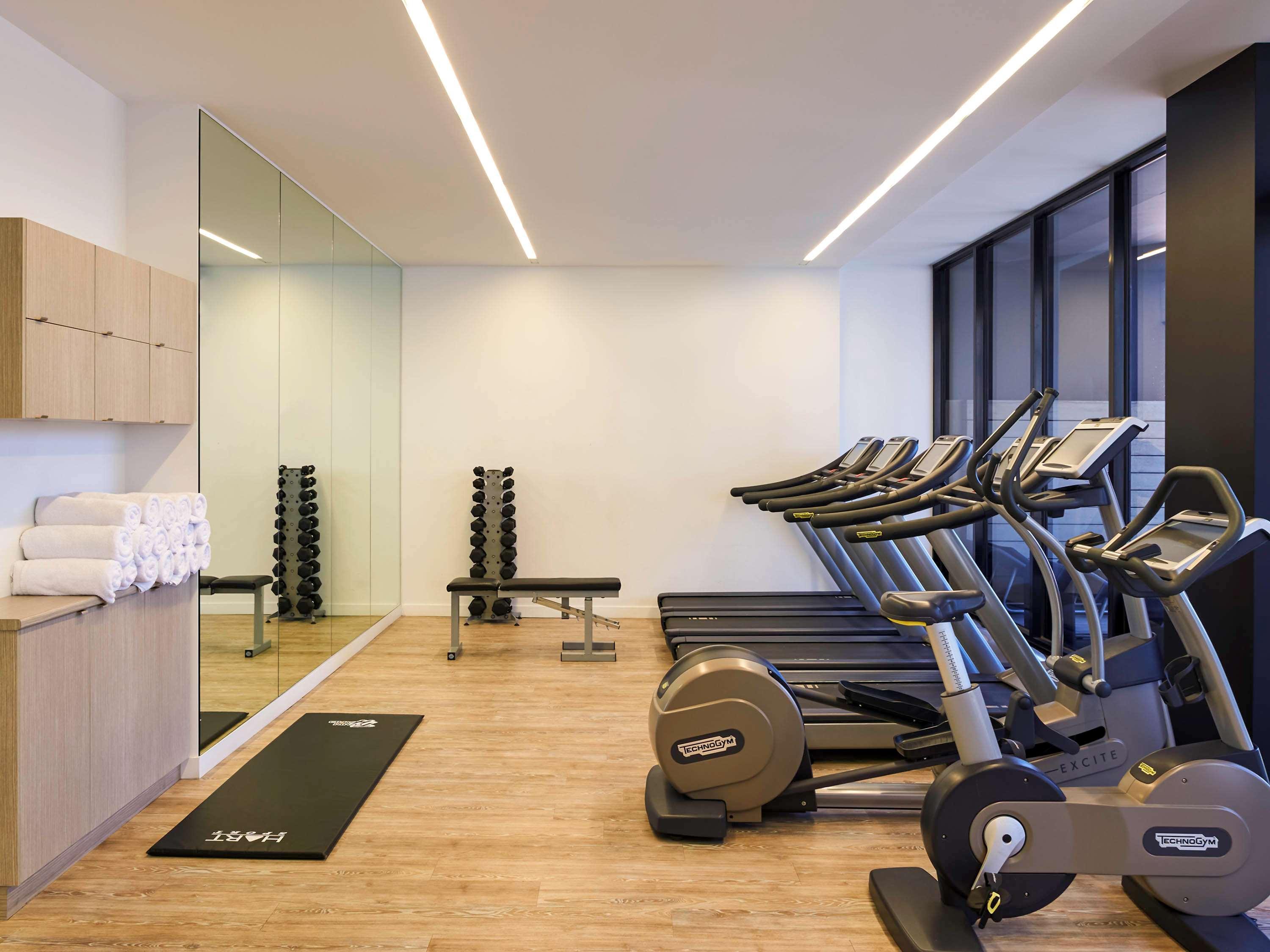 Ibis 4*