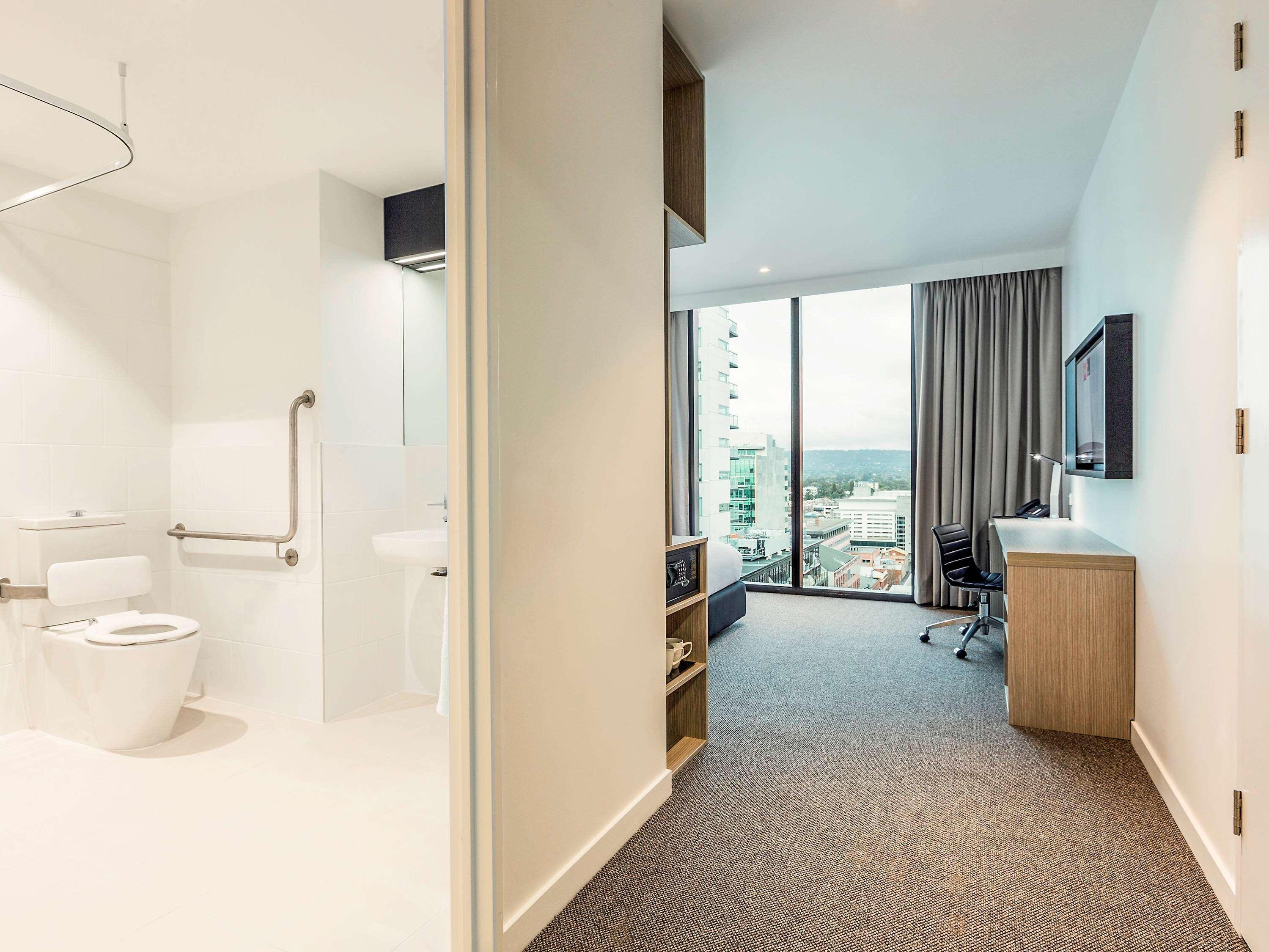 Ibis Adelaide