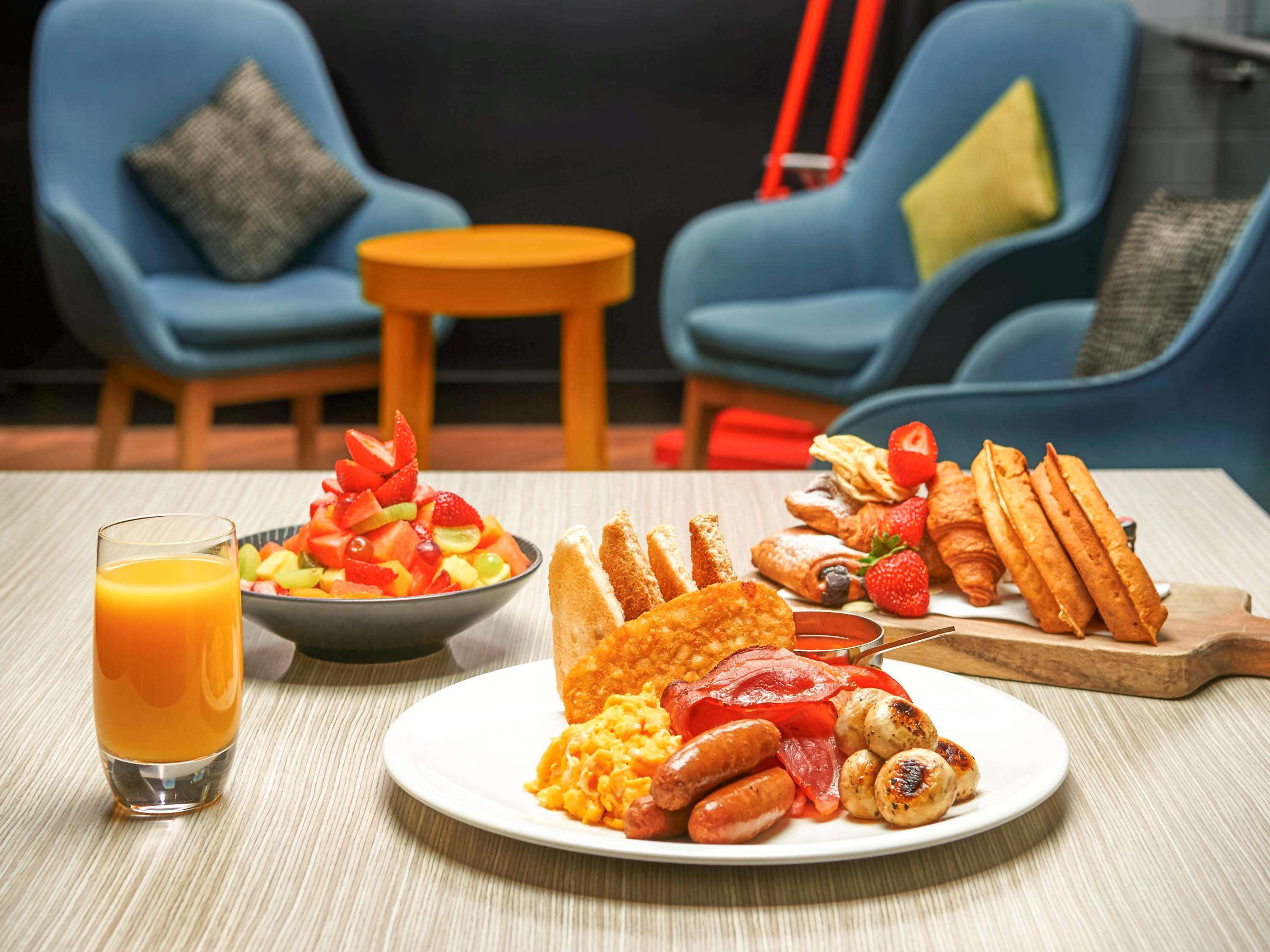 Ibis Hotel 4*