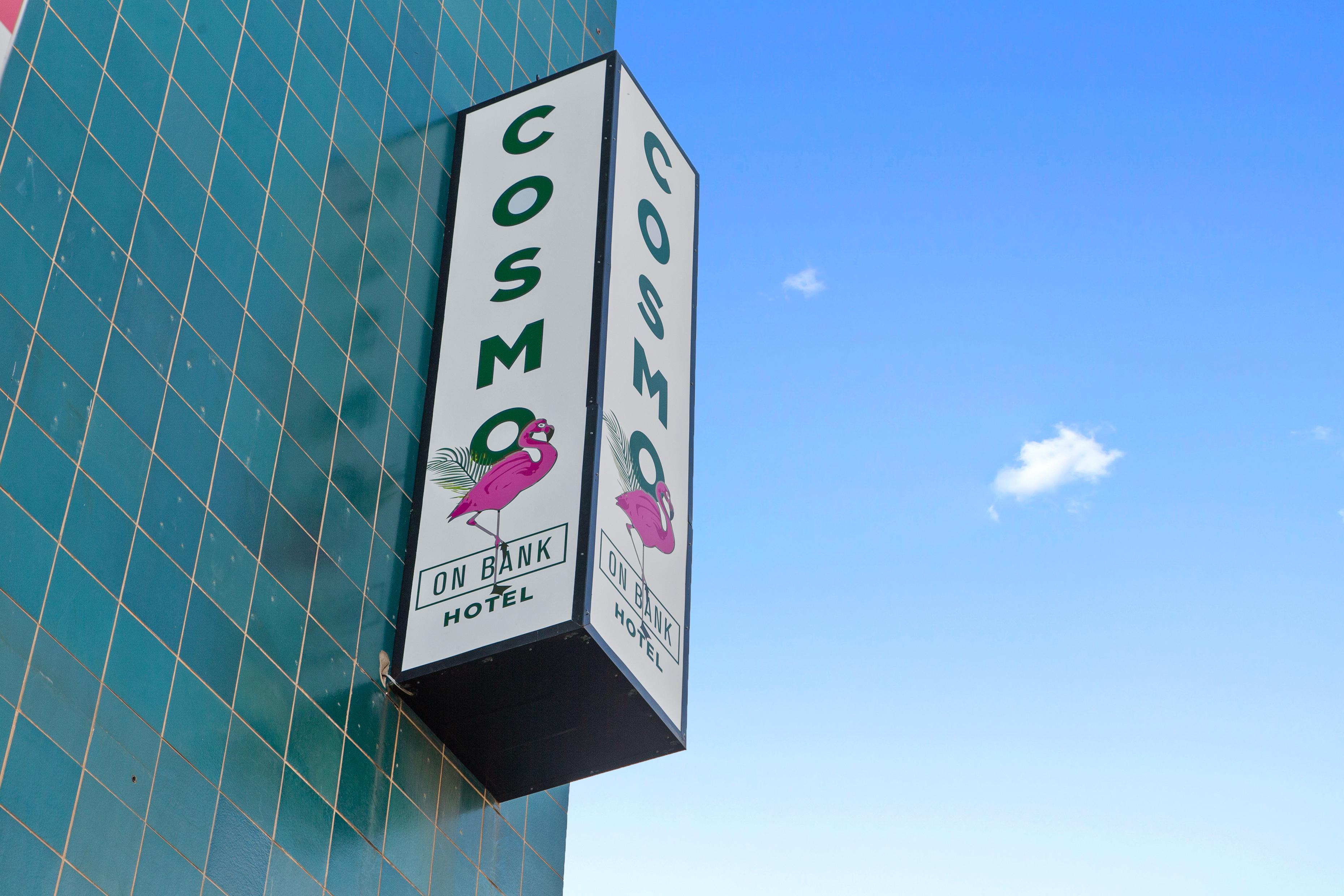Hotel Cosmo On Bank Adelaide