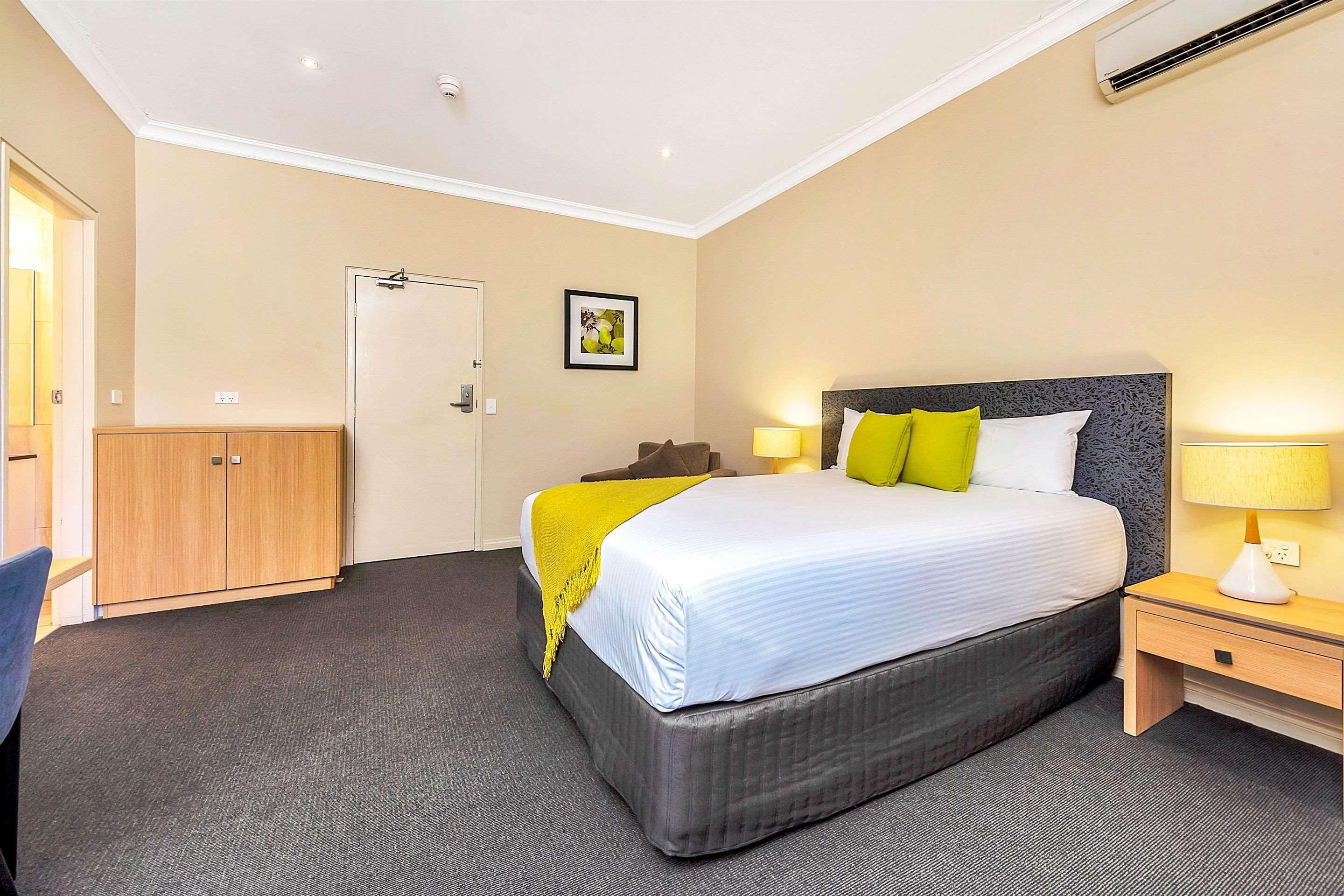 Comfort & Sombrero Hotel