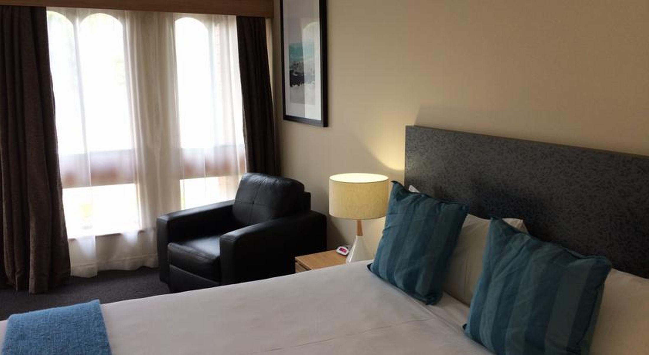 Comfort & Sombrero 4* Adelaide