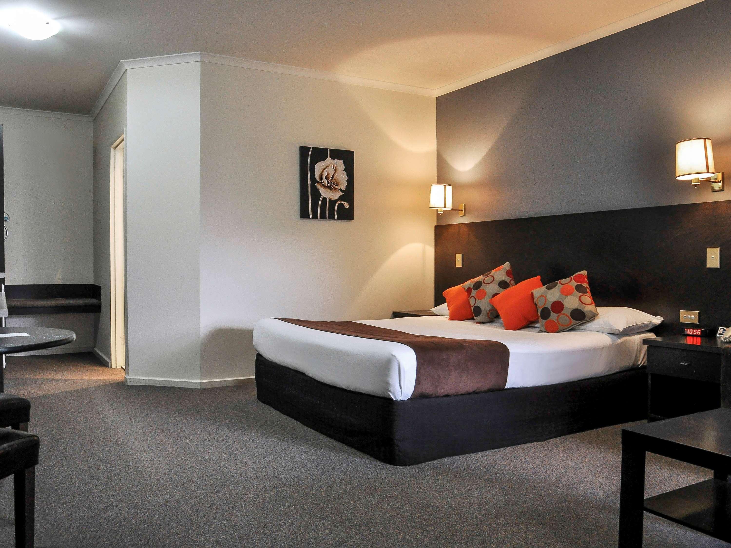 Ibis Styles Manor Motel Adelaide