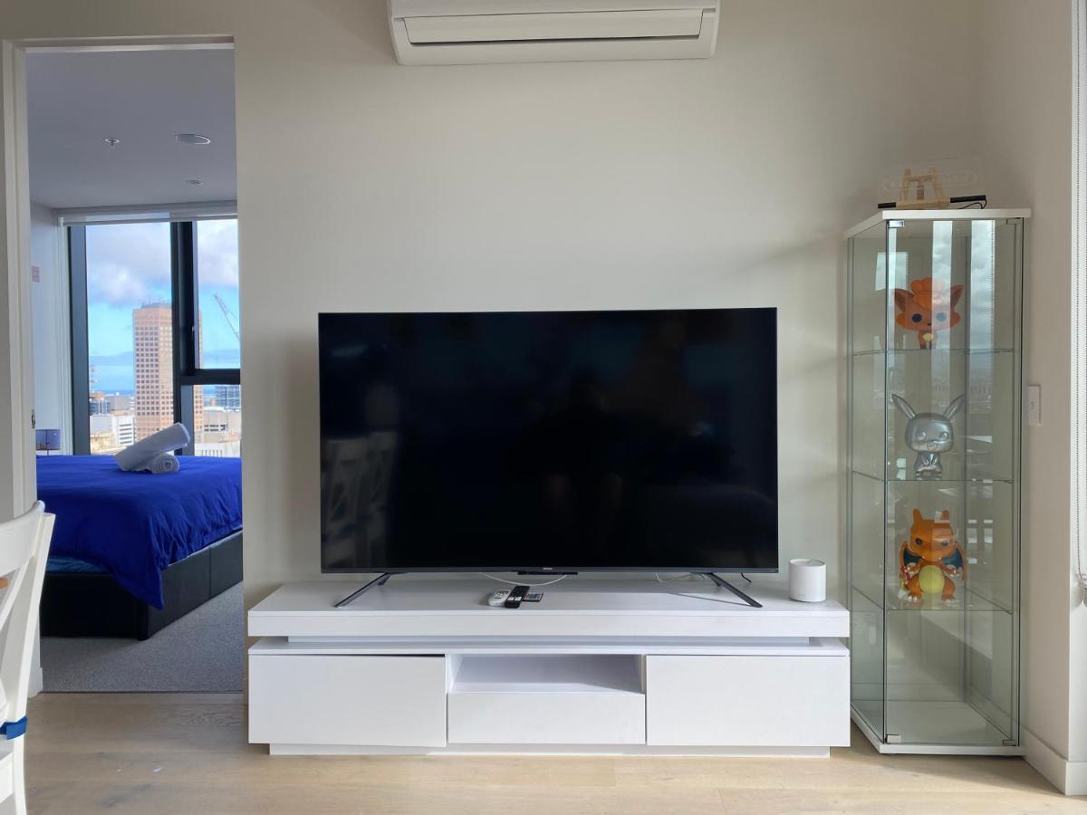 Apartment Nintendo Theme-adelaide Cbd-king Bed-gym-bbq Adelaide