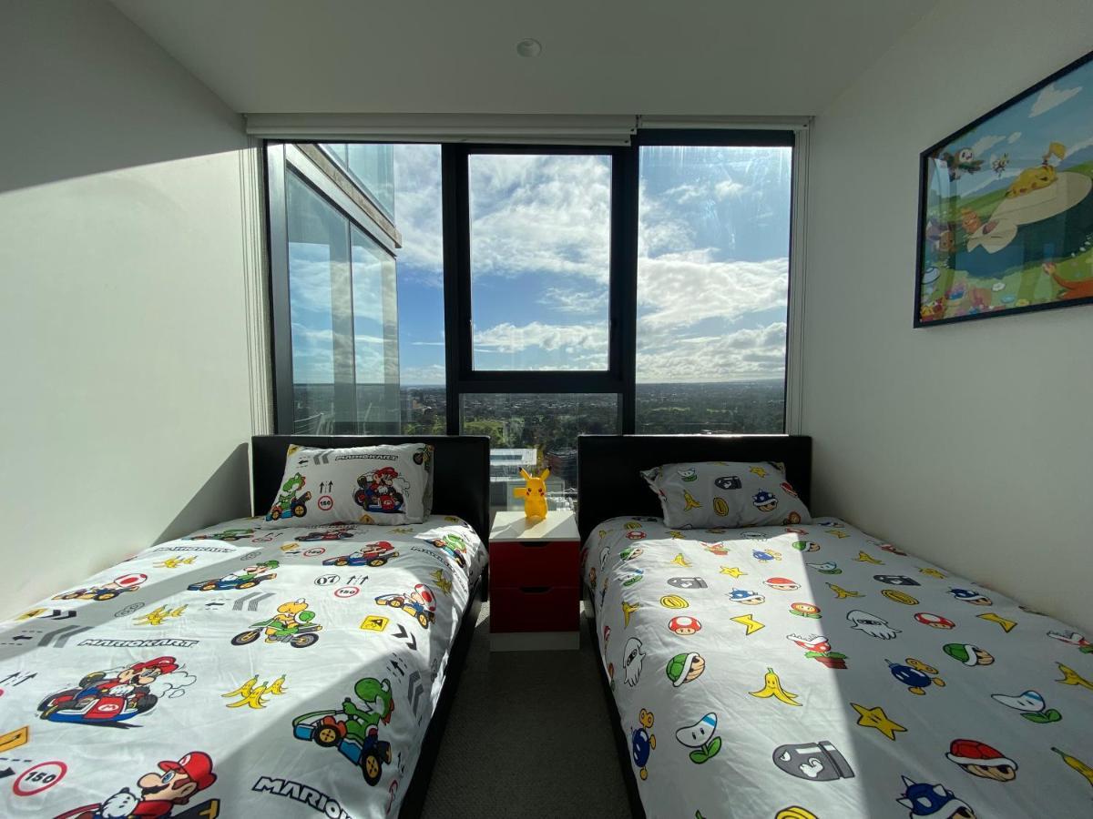 Apartment Nintendo Theme-adelaide Cbd-king Bed-gym-bbq Adelaide