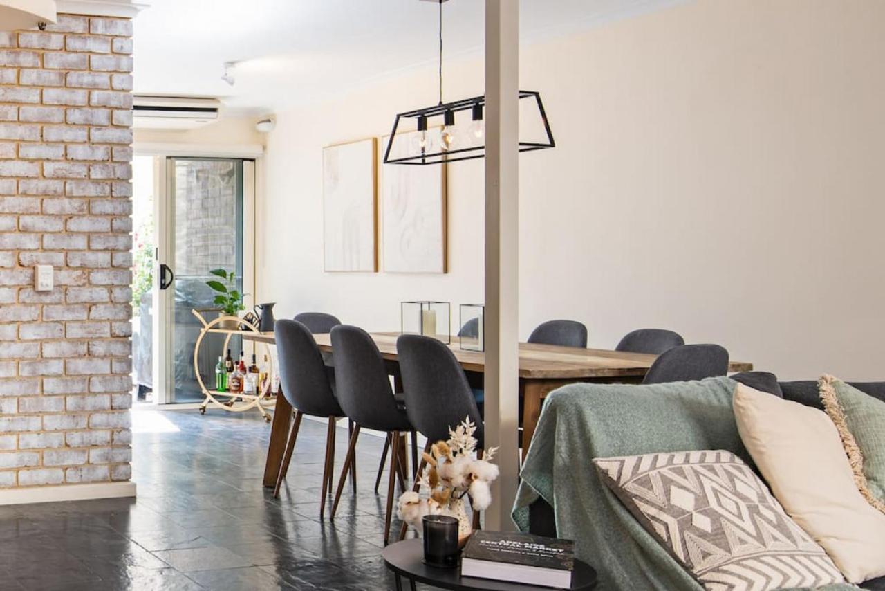 Apartment Character & Charm 3 Bed Home- Free Wine