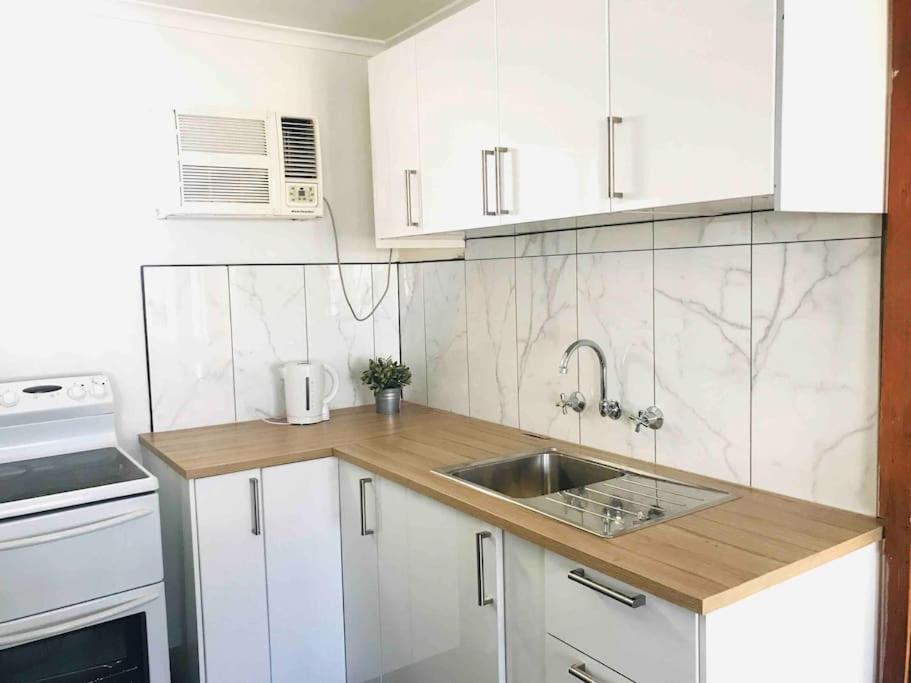 Beachside Unit Brighton Apartment