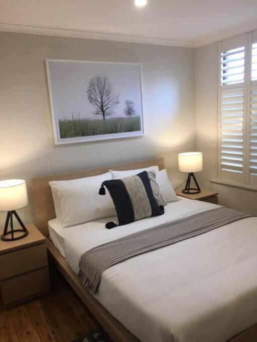 Modern China Town - Free Carpark Holiday home Adelaide