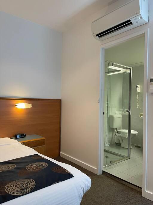 Apartamento 25/247 Gouger St Ex 430 *