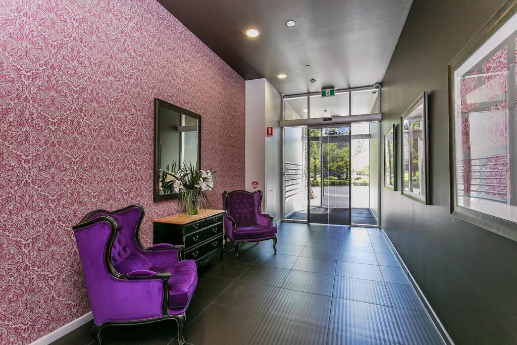 Marble Cbd Luxury 2 Bedroom Pool & Parking