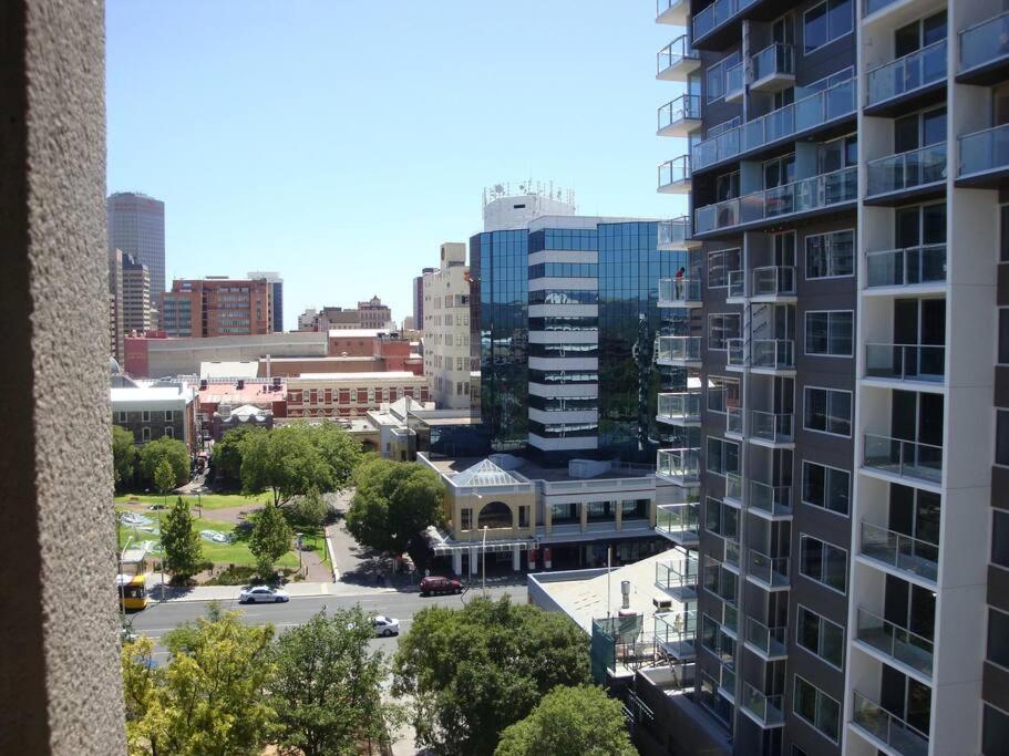 Apartment Marble Cbd Luxury 2 Bedroom Pool & Parking