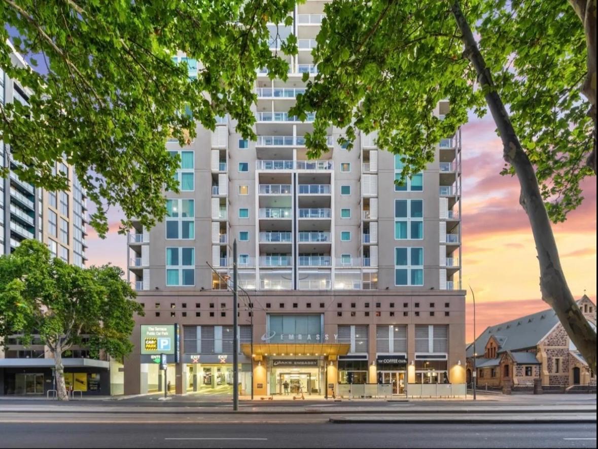 96 North Terrace Stylish Penthouse * Adelaide