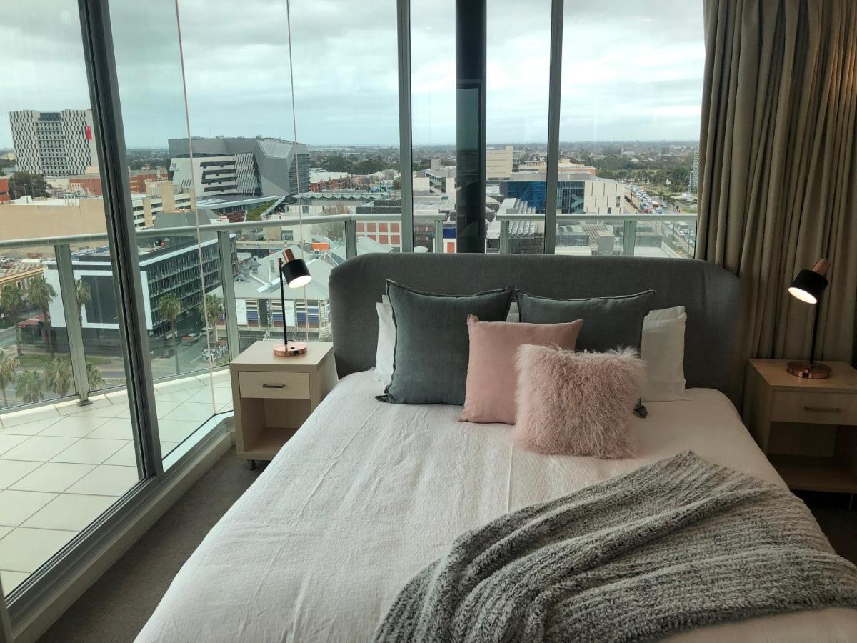 Apartment 96 North Terrace Stylish Penthouse *