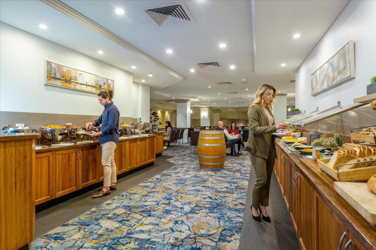 Hotel Grand Chancellor Adelaide